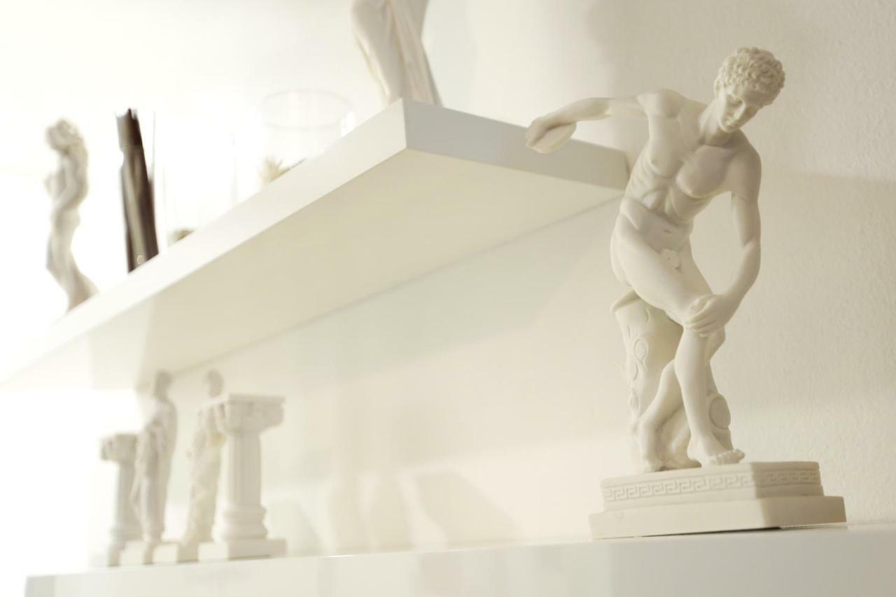 Hermes Apartment